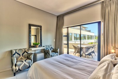 104 On Heritage Square