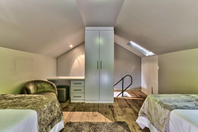 105 On Heritage Square