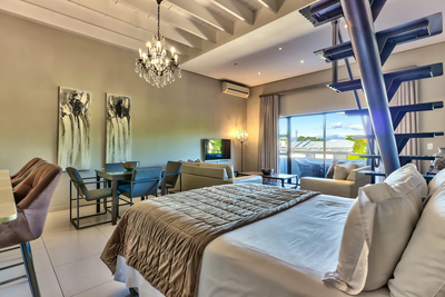 106 On Heritage Square