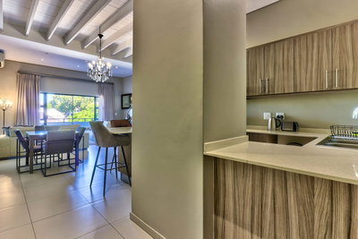 106 On Heritage Square