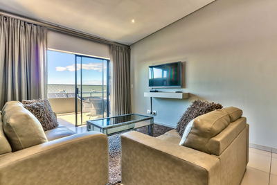 112 On Heritage Square