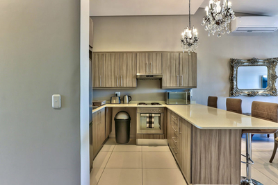 112 On Heritage Square