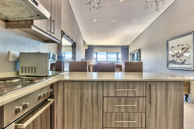 113 On Heritage Square