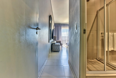 113 On Heritage Square