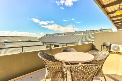 113 On Heritage Square