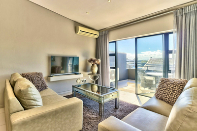 114 On Heritage Square