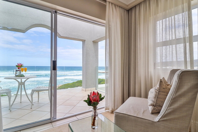 Hermanus Beachfront Lodge