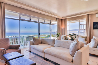 Hermanus Beachfront Lodge