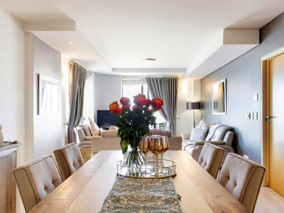 Hibernian Towers 1006