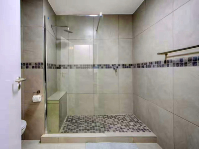Hibernian Towers 408