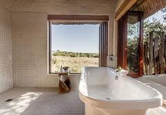 Hlosi Game Lodge