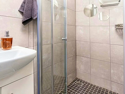 Daai Kant - Two-Bedroom Apartment