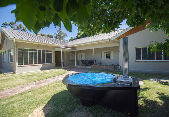 Hoogwater Family House