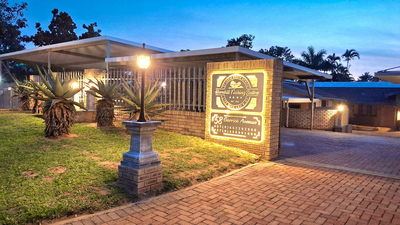 Hornbill Fishing Suites