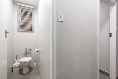 One and a Half Bedroom Apartment