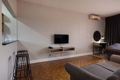 Bachelor Room