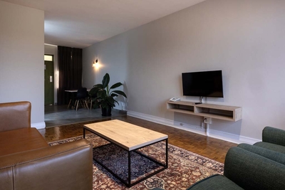 One and a Half Bedroom Apartment