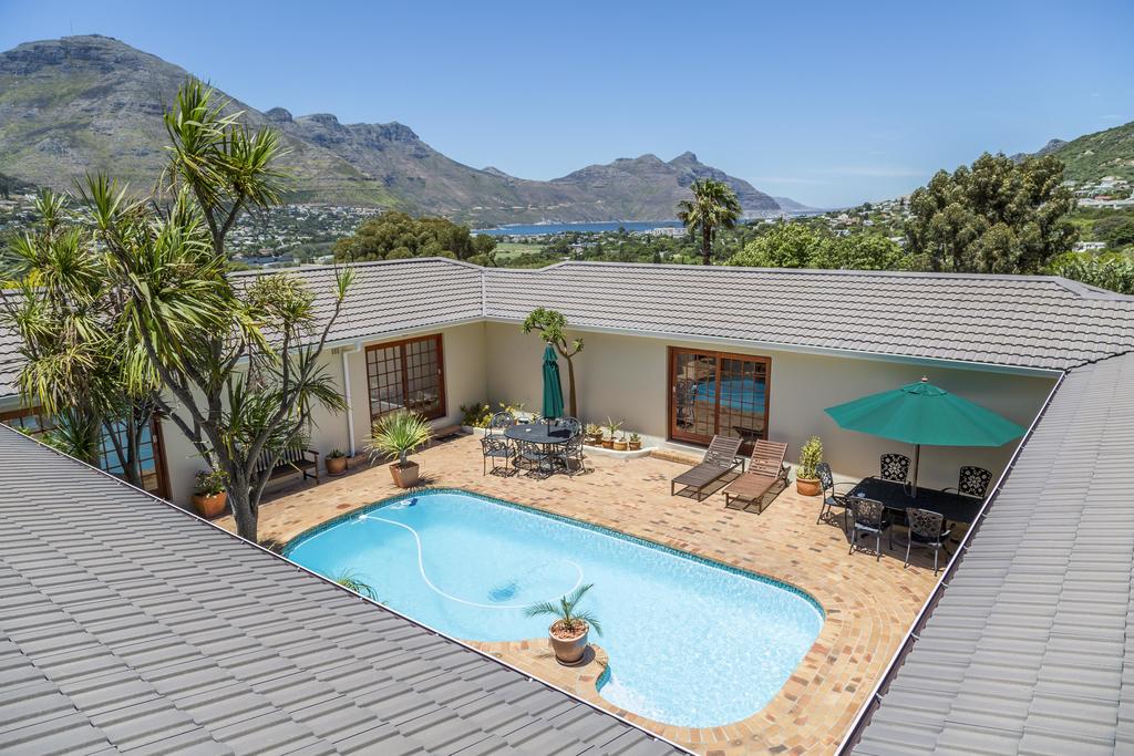 Hout Bay Lodge