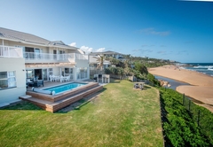 Howela Beach House 