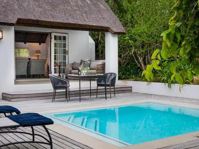 Pool Suites