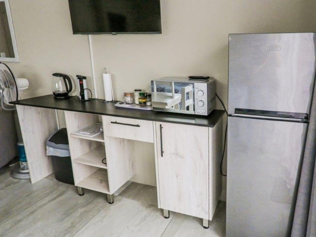 Twin Room Shower Only 