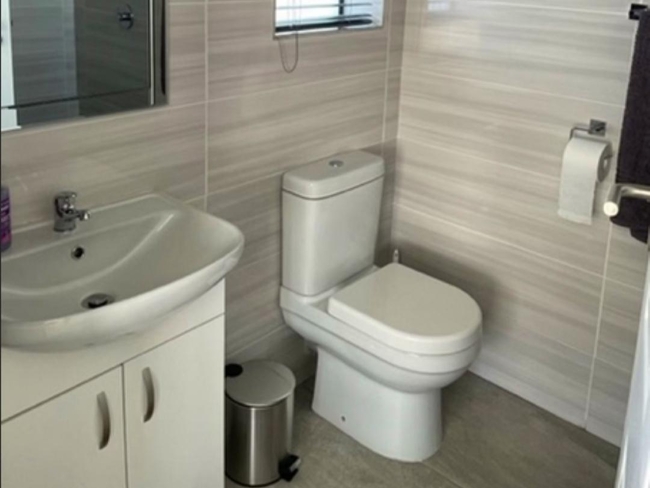 Twin Room Shower Only 