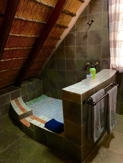 Ingwe Cabin