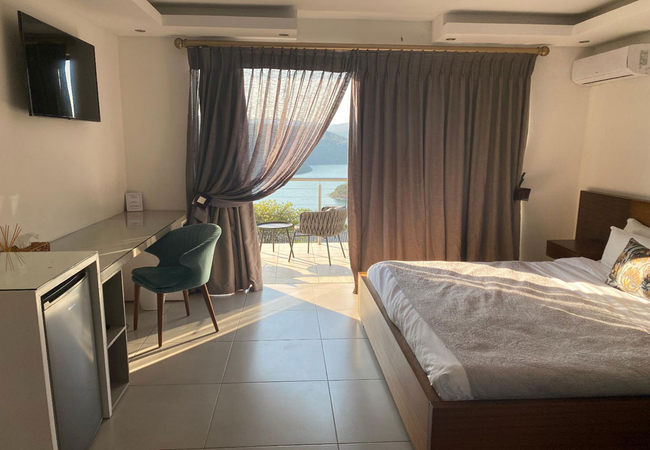 King Room with Shower