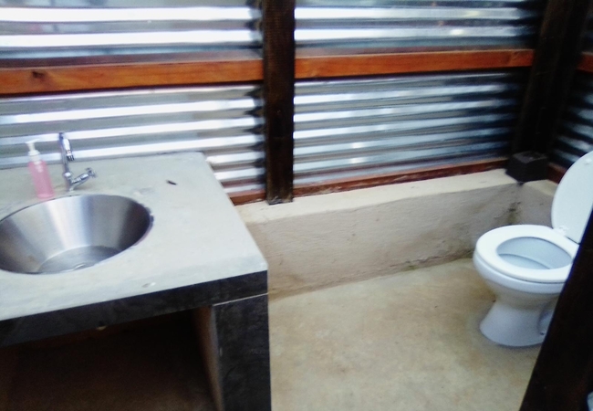  Rondavel - Standard Eco Bathroom