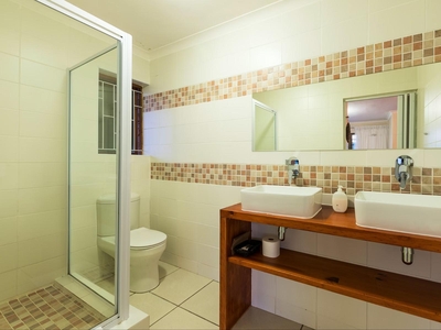 Honeymoon Suite - Sunbird Suite