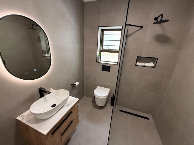 Comfort Suite - Swallow