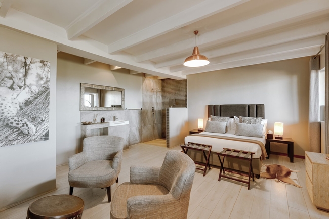 Lodge Room 14