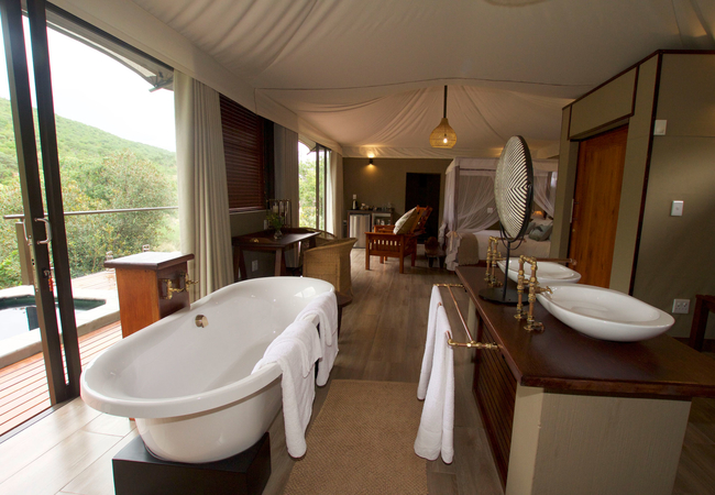 Suite Bathroom