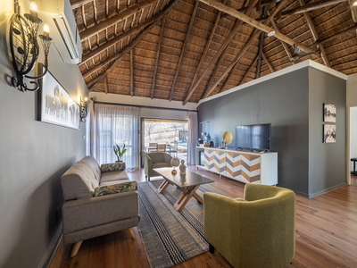 Luxury Suite with Pool