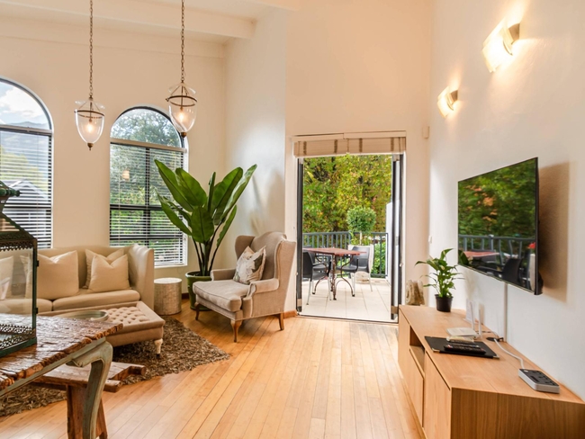 Superior Apartment 4