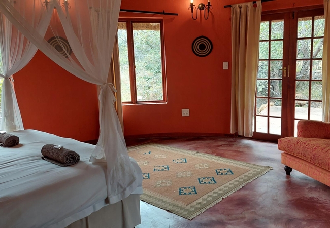 Giraffe Cottage 4 bedroom 10 sleeper