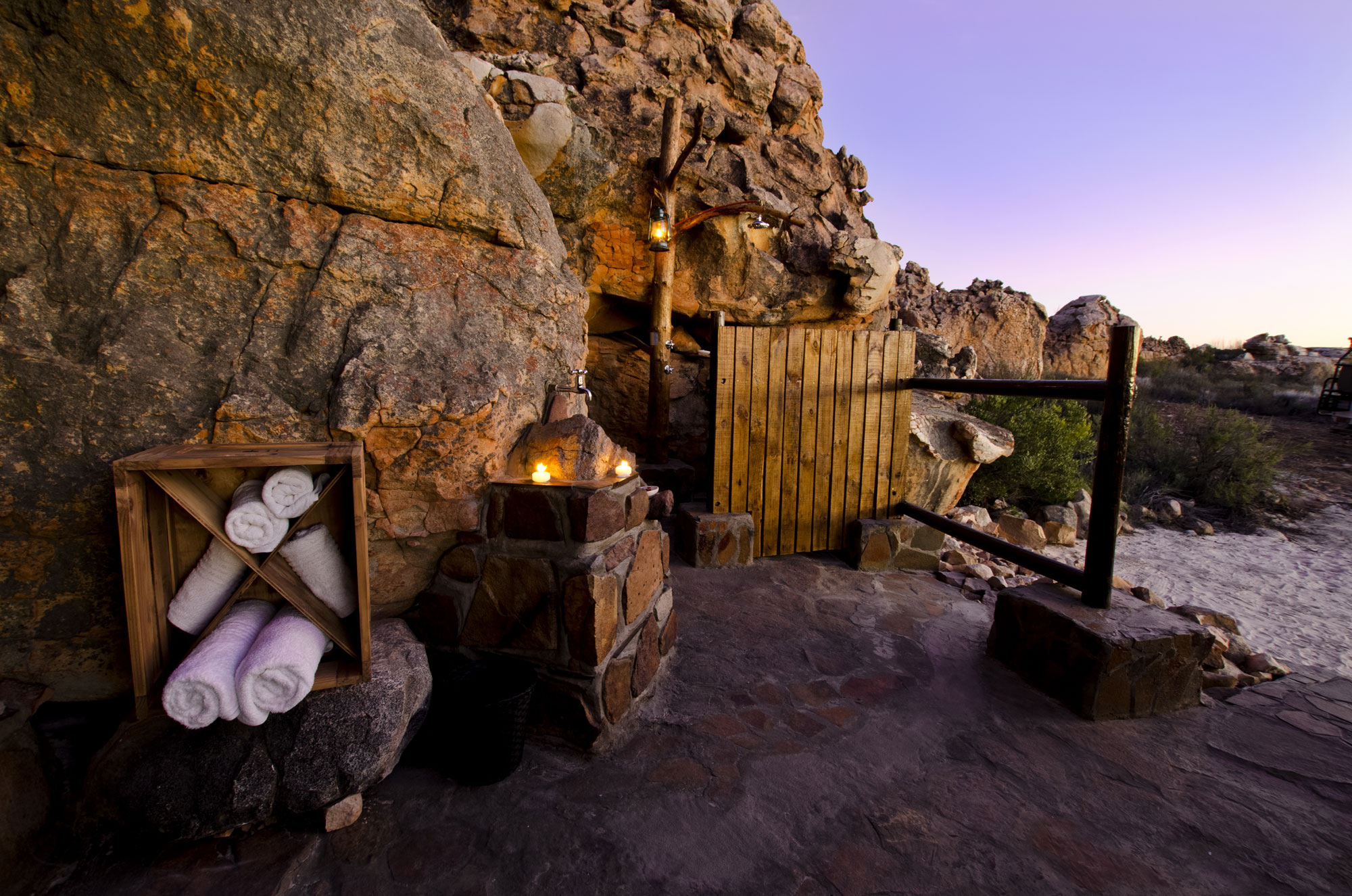 This South African cave hotel in a mountain with 6,000-yr-old art pieces is one of a kind [Photos]