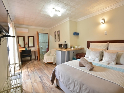 Unit 7 - 2 Person Studio Apartment