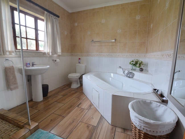 Unit 3 - 2 Bedroom Apartment