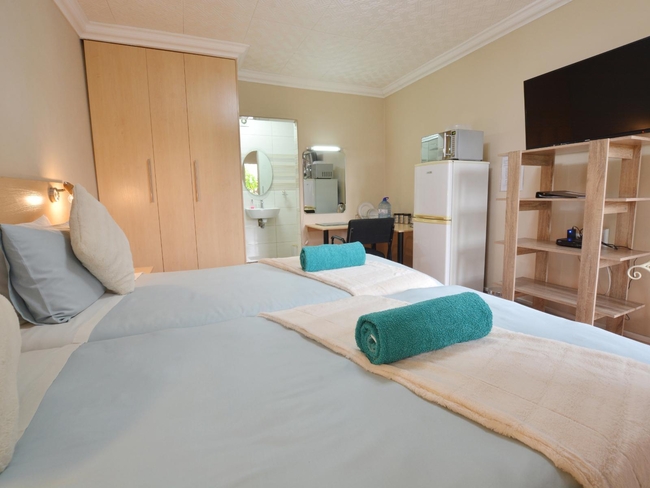 Unit 5 - 2 Person Studio Apartment