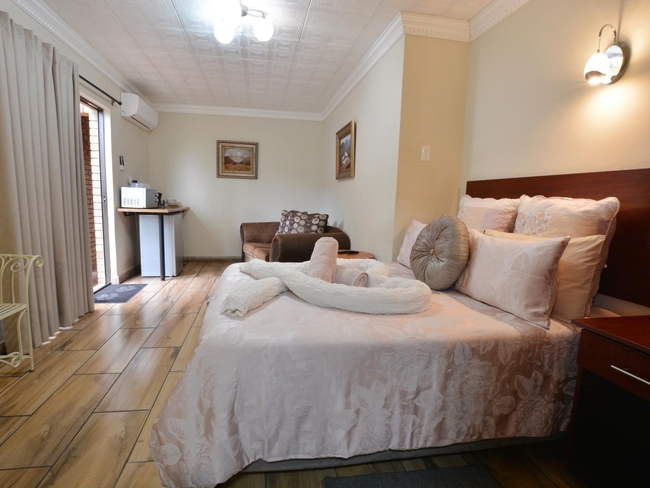 Unit 6 - 2 Person Studio Apartment