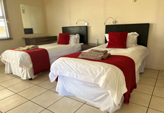 Self-catering Twin Room
