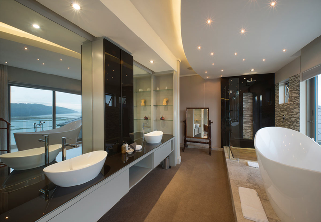 Penthouse Lagoon View Selwyn Suite