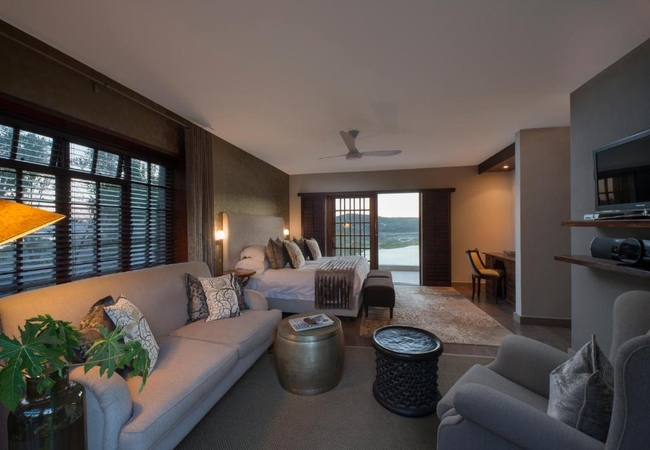 Executive Lagoon Facing Suite - Sunbird