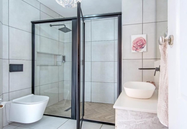 Deluxe Honeymoon Apartment