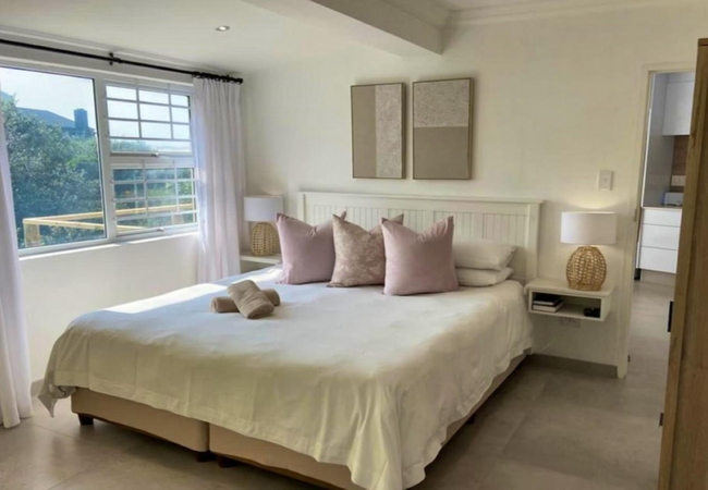  Family Beachfront Sea View Apartment