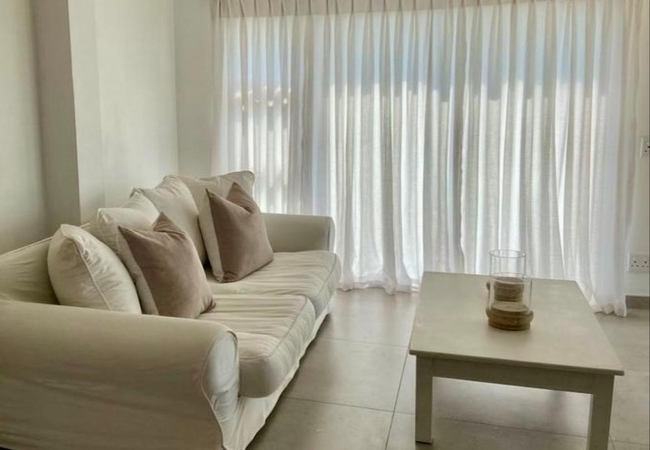  Family Beachfront Sea View Apartment