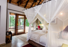 Khaya Ndlovu Safari Manor