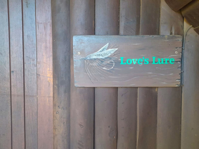 Loves Lure