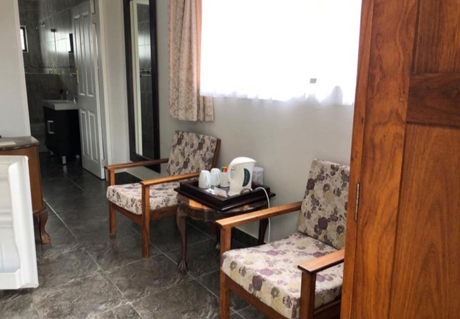 Standard Twin / King Room